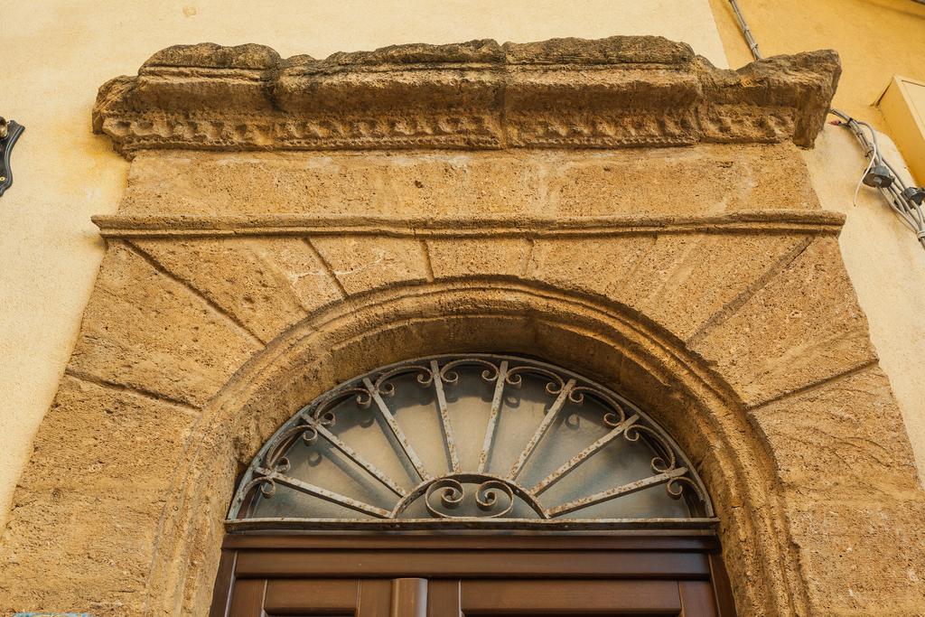 B&B Palazzo Bibirria Агридженто Экстерьер фото